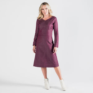 Elisabeth in Plum